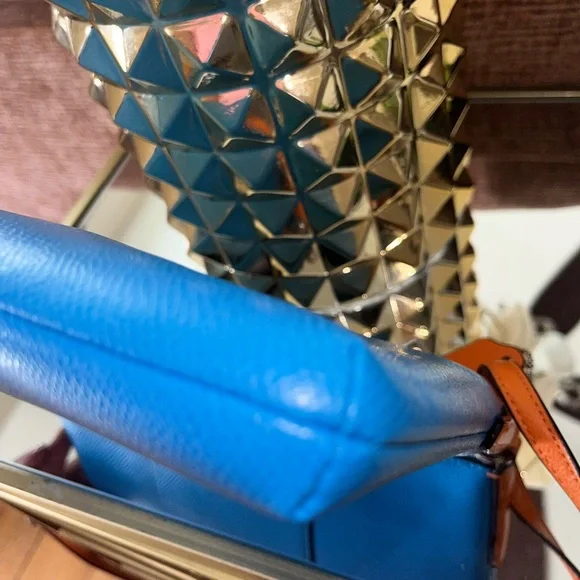 Coach East West Swingpack - Picture 3 of 6